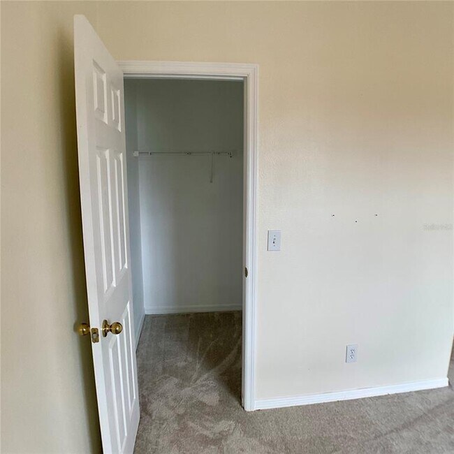 Building Photo - 4052 Alan Dr