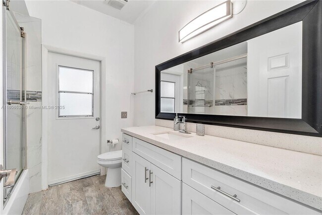 Building Photo - 9251 NW 42nd Ct