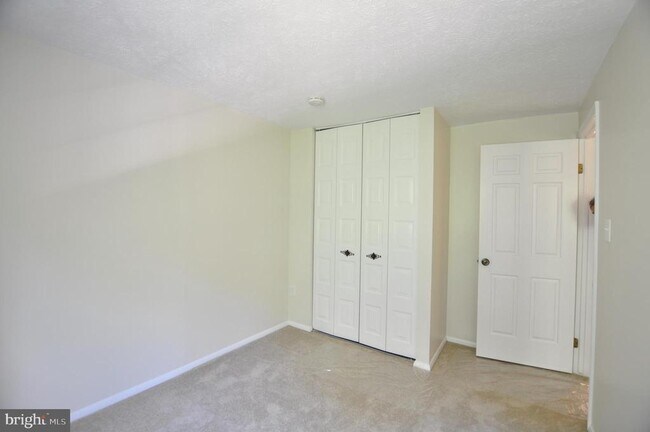 Building Photo - 17404 Founders Mill Dr