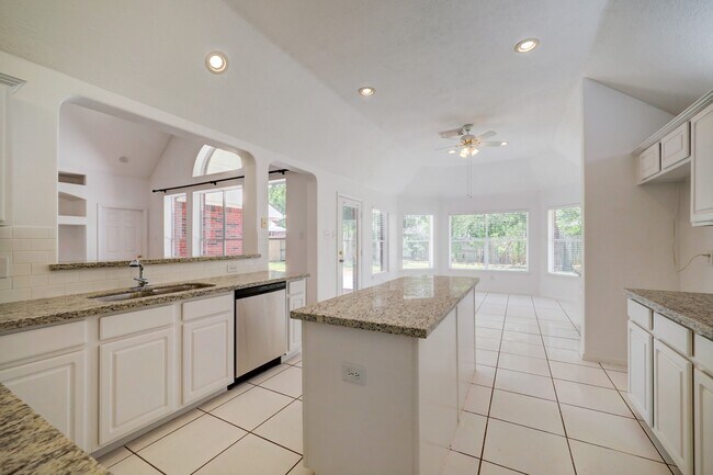 Building Photo - 1807 River Trail
