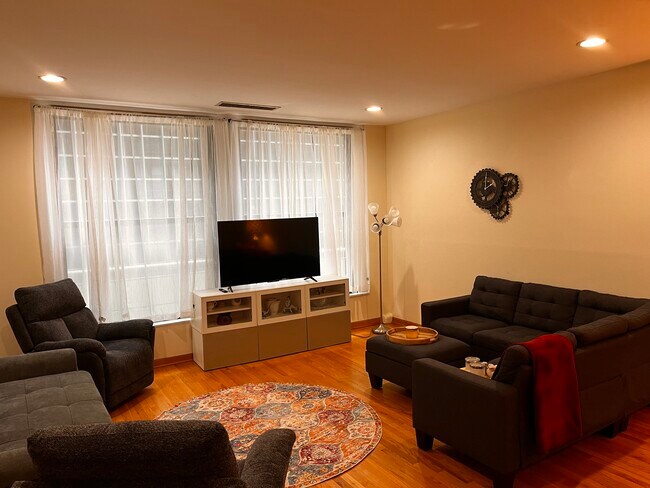 Building Photo - 431 S Dearborn St