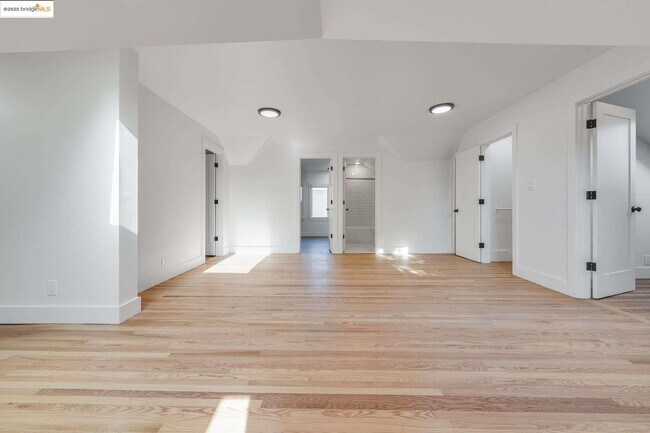 Building Photo - 1238 12th St