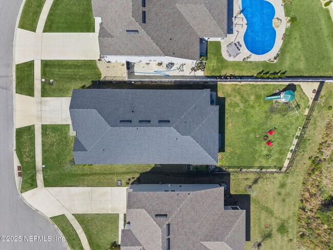 Building Photo - 205 Willow Crk Ct