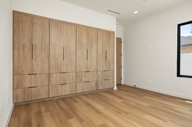Building Photo - Carey Estates Lot 25
