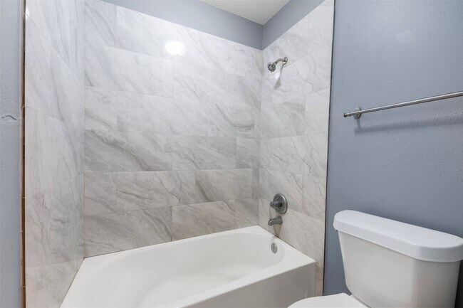 Building Photo - 8738 Willancy Ln