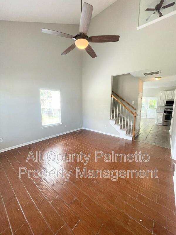 Building Photo - 142 Black River Dr