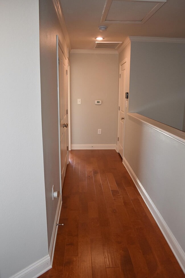 Building Photo - 27 N Sand Palm Rd