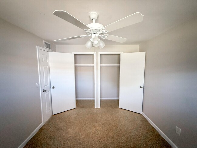 Building Photo - 3455 Hi St