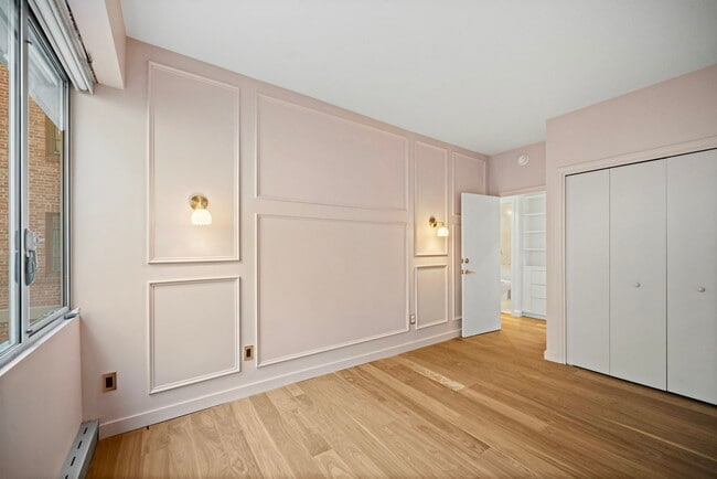 Building Photo - 30 Miller Pl