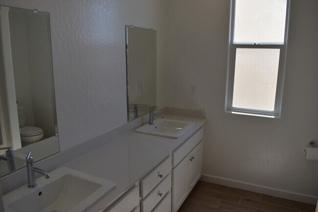 Building Photo - 1184 Atlantica Dr S