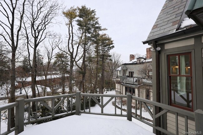 Building Photo - 16 Clinton Ave