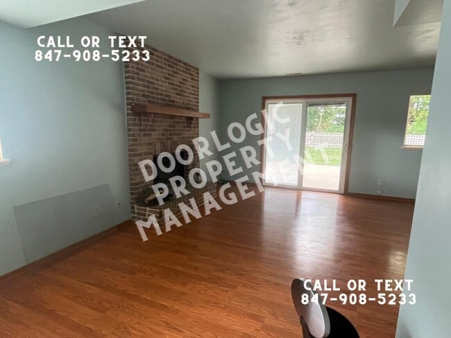 Building Photo - 965 Amberwood Pl