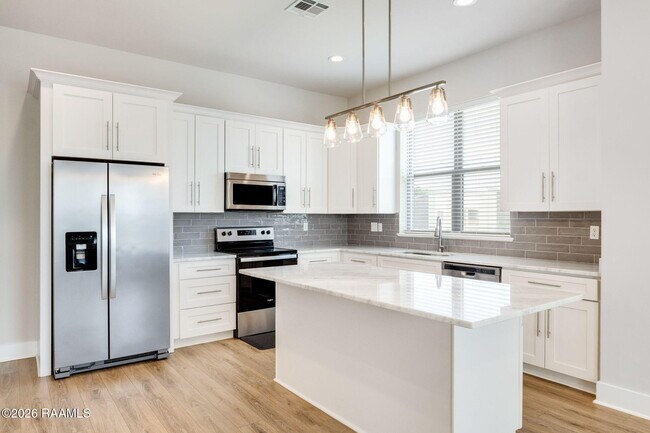 Building Photo - 124 Canvasback Dr