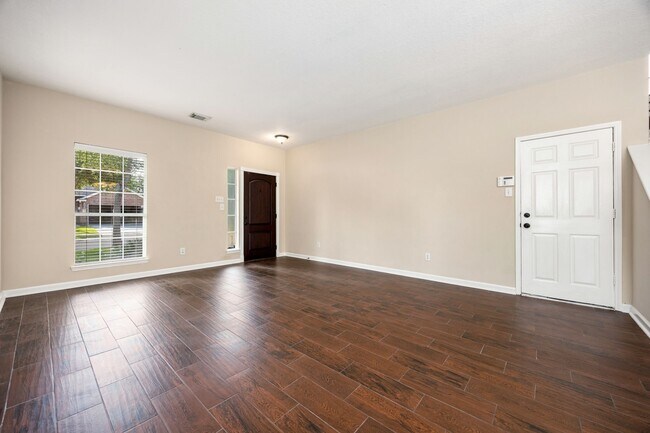 Building Photo - 10427 Lyndon Meadows Dr