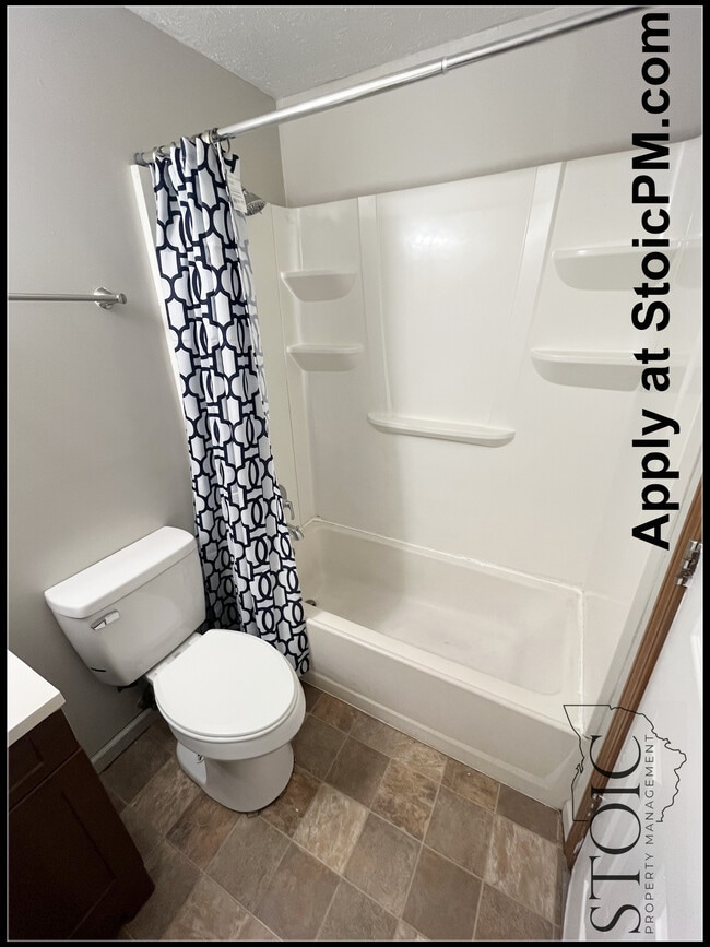 Building Photo - 5270 Carbondale Dr