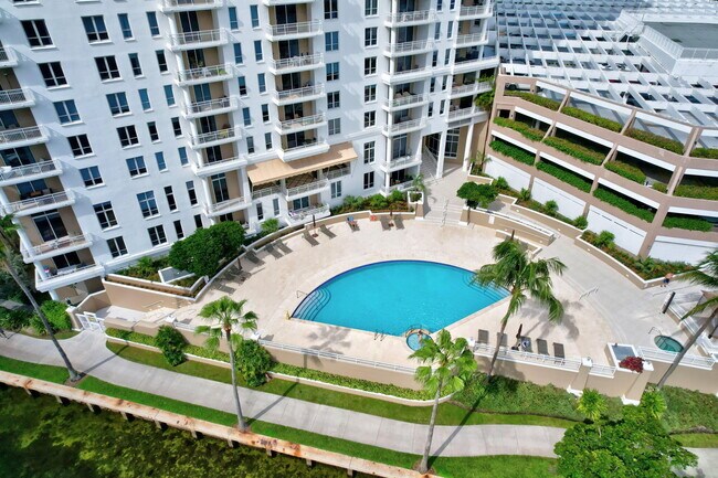 Building Photo - 701 Brickell Key Blvd