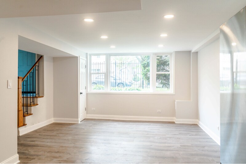 Building Photo - 2242 N Lavergne Ave