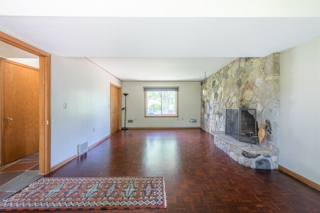 Building Photo - Rare 3 bed 3 bath home in new hope!!!