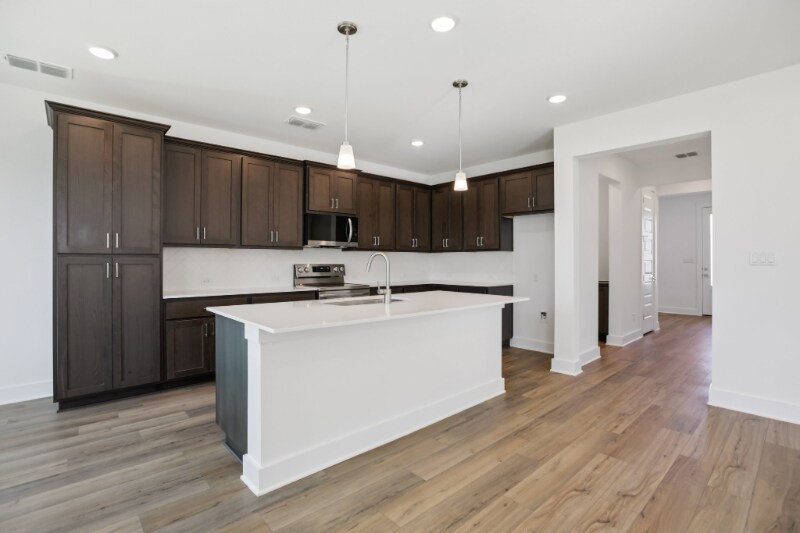 Building Photo - 1104 Yaupon Holly Dr