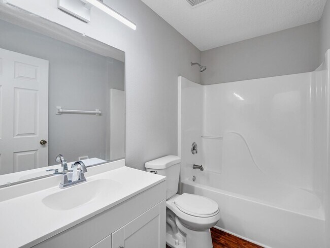 Building Photo - 91 Pebble Beach Dr