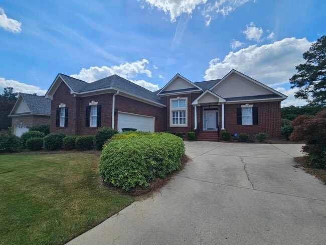 Primary Photo - 115 Willow Oak Loop