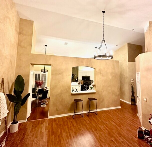 Building Photo - 5944 Sand Wedge Ln