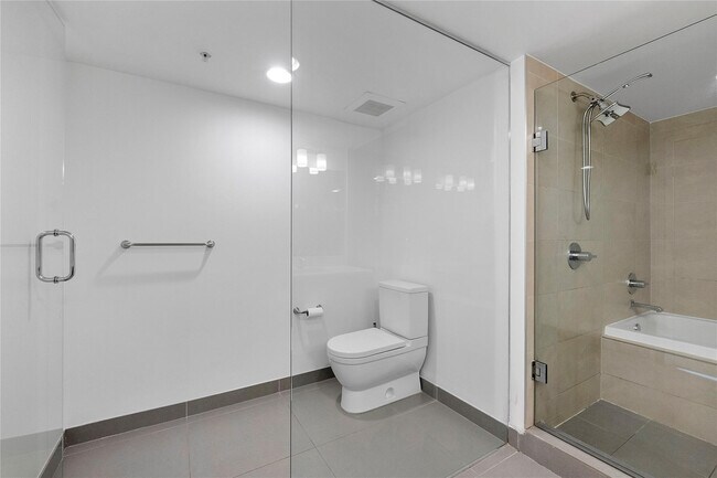 Building Photo - 6620 Indian Creek Dr