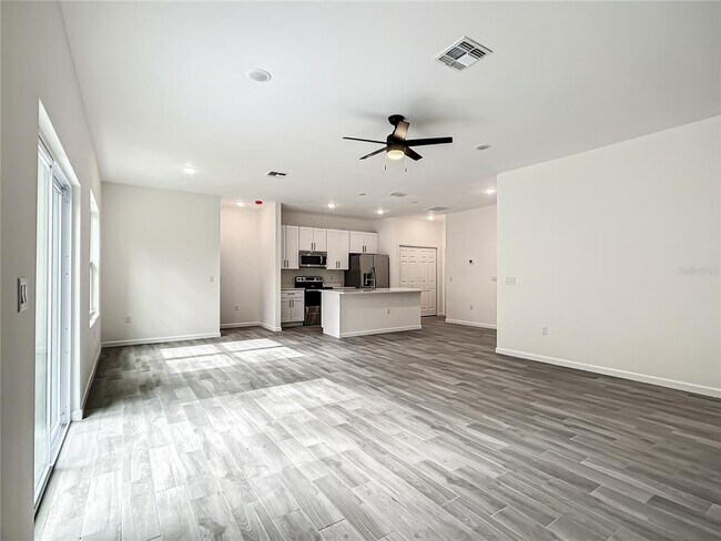 Building Photo - 8070 SW 131st Ln