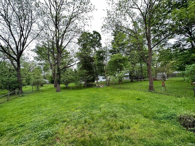 Building Photo - 2417 S Madison St