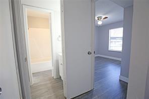 Building Photo - 102 Oakdale Ct