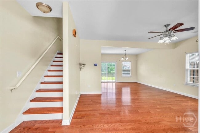 Building Photo - 256 Savannah Ln