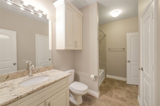 Building Photo - 13715 Cypresswood Crossing Blvd