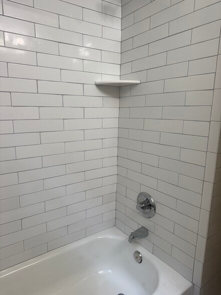 Building Photo - 509 Thorn Pl