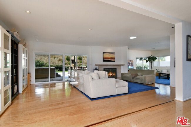 Building Photo - 3421 Castlewoods Pl