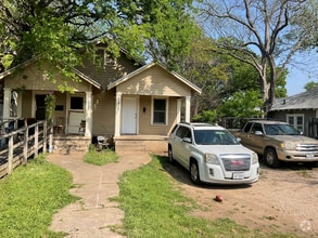 Building Photo - 1825-1823 Reuter Ave