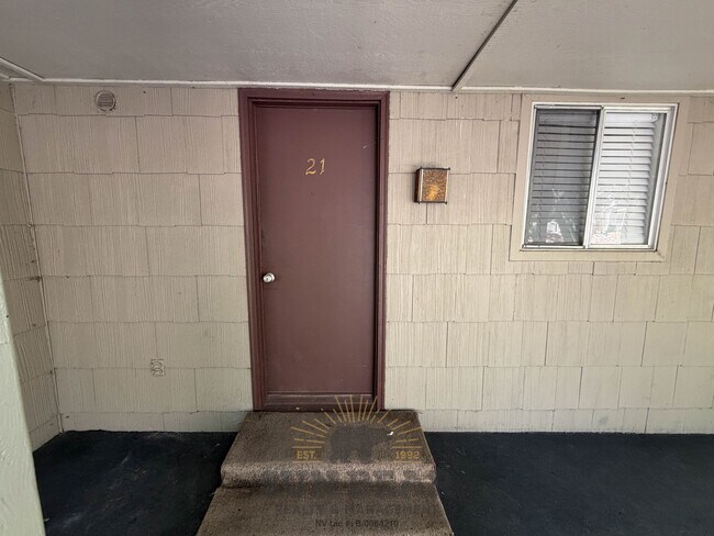Building Photo - 801 Northwood Blvd