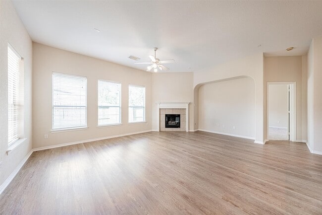 Building Photo - 13727 Charterhouse Way