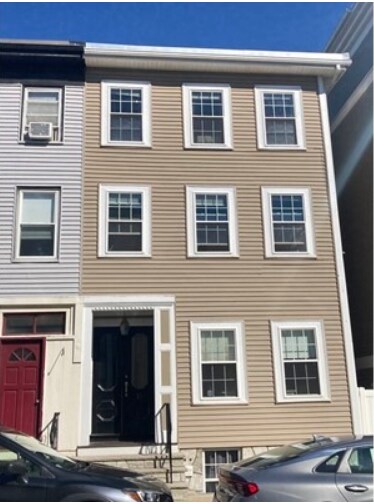 Building Photo - 17 Vinton St