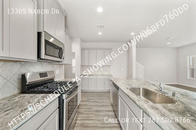 Building Photo - 13305 Nabob Dr