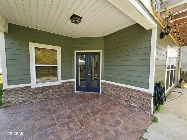 Building Photo - 6111 Edith Stephens Dr