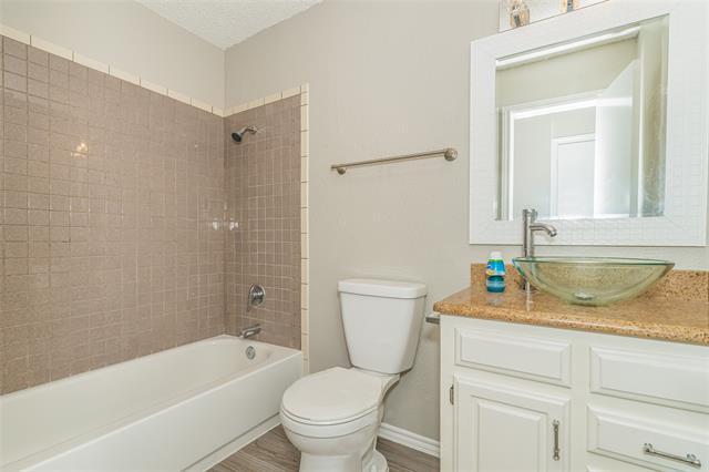 Building Photo - 112 Bluebonnet Dr