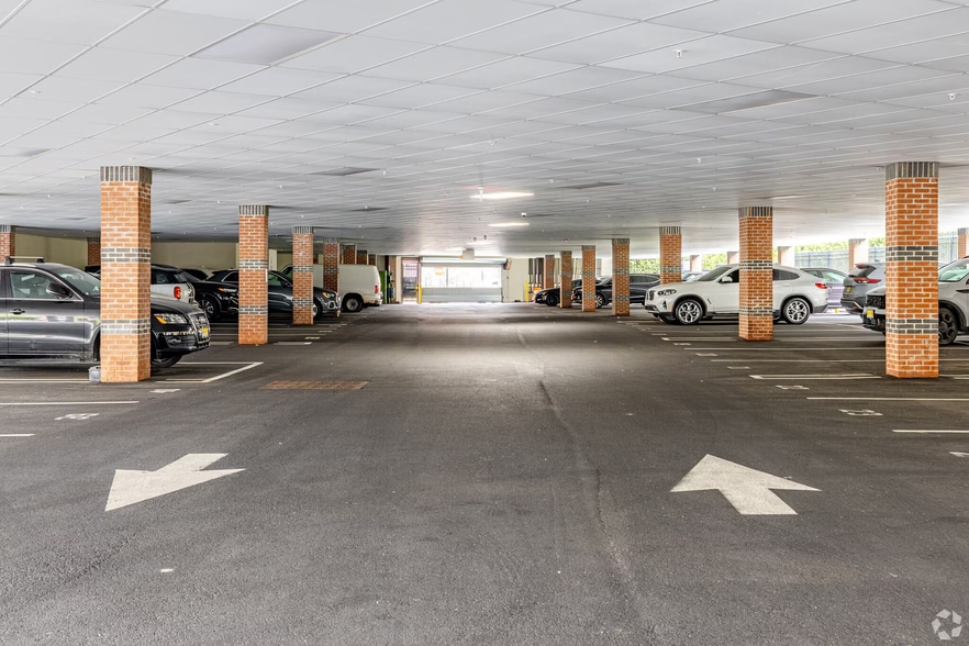 Building Photo - 95 Murray St