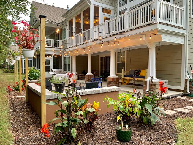 Building Photo - 1228 Habitat Ln