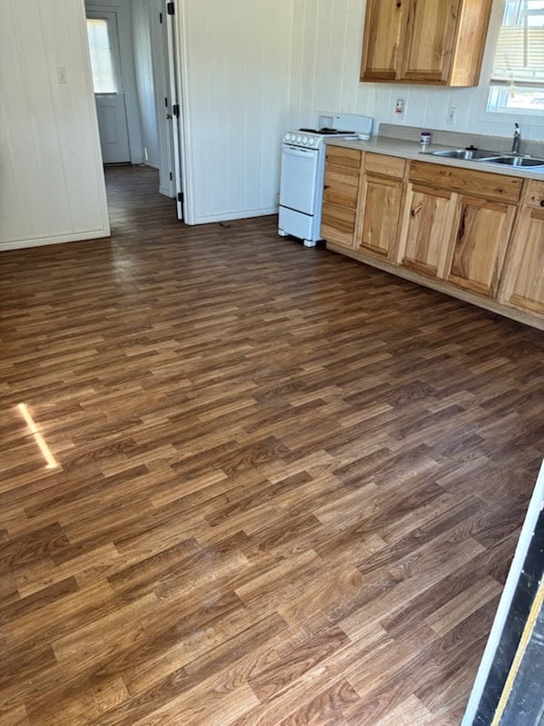 Building Photo - 930 County Rd 3390