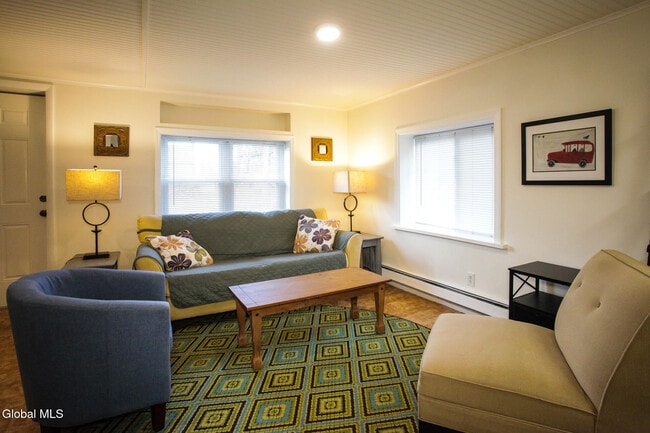 Building Photo - 10 Newark St