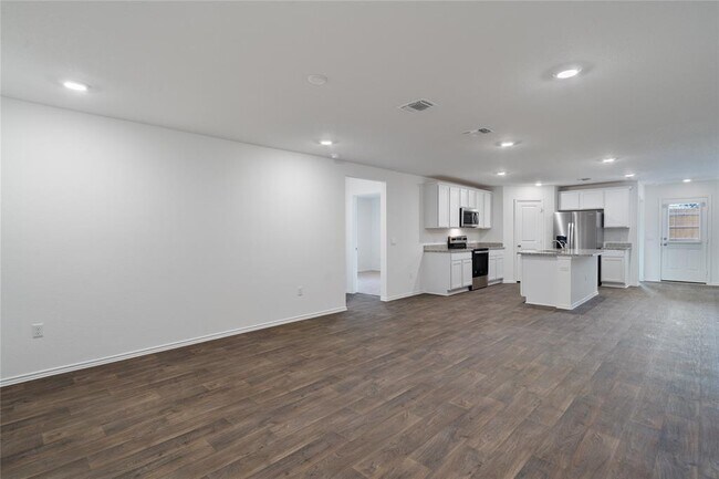 Building Photo - 18609 Cremello Dr