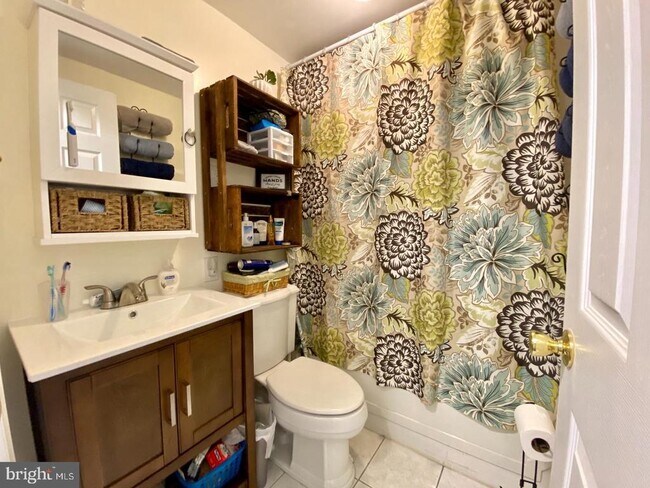 Building Photo - 176 Moser Rd