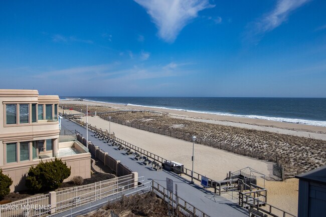 Building Photo - 900 Ocean Ave