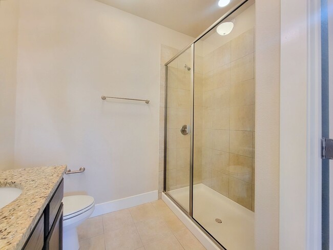 Building Photo - Gorgeous 3 BR/2.5 BA Single-Family Home in...