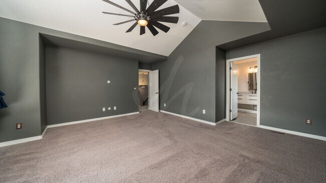 Building Photo - Stunning Two-Story in Desirable Lorson Ranch